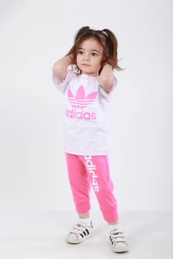 Комплект летний футболка+бриджи для девочки с принтом Adidas кулир